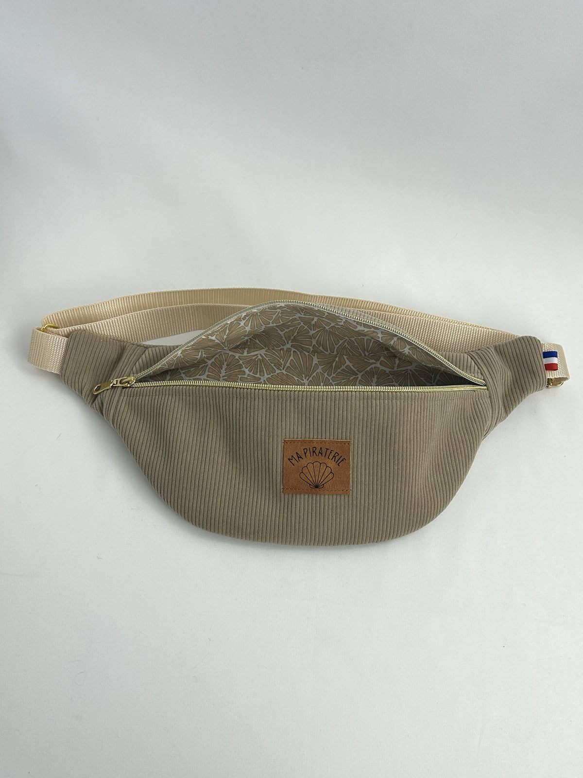 La Banana beige